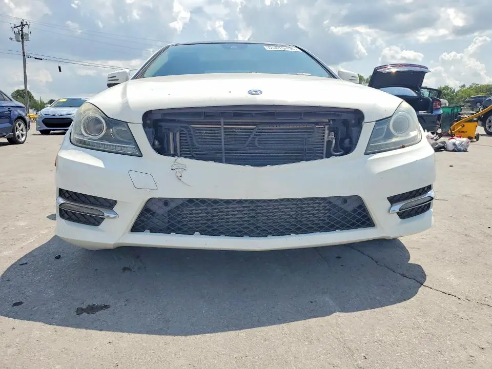 2015 MERCEDES-BENZ C 250  