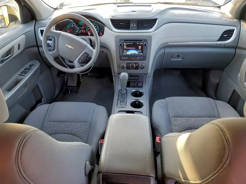 2017 CHEVROLET TRAVERSE LS  