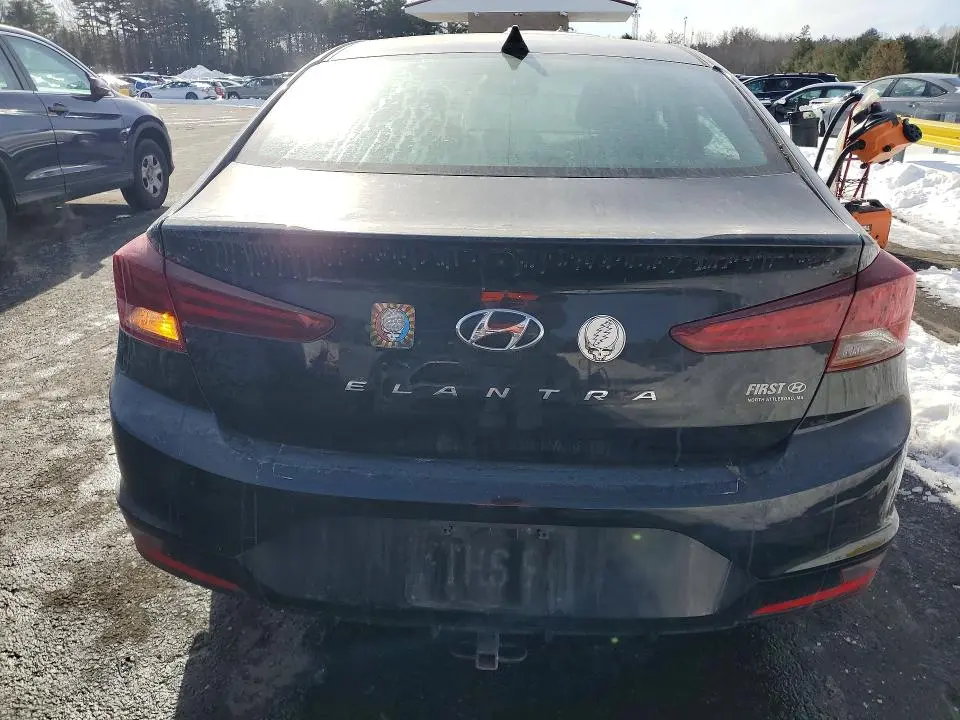 2020 HYUNDAI ELANTRA SEL  