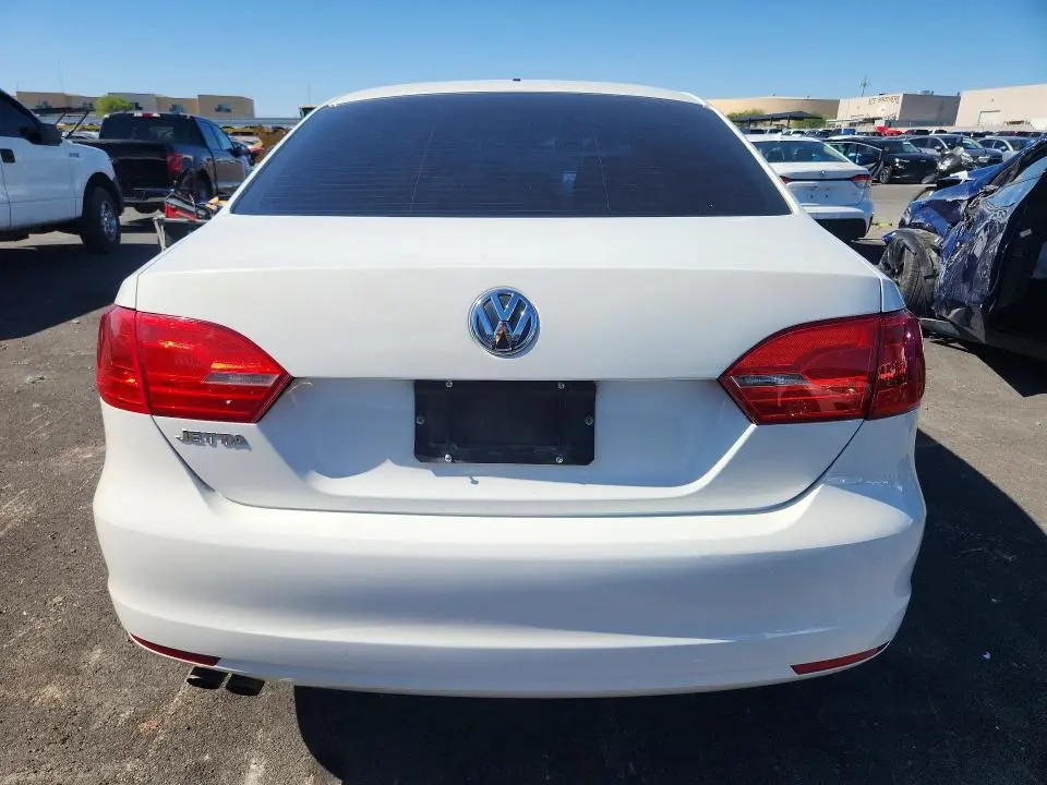 2014 VOLKSWAGEN JETTA BASE  
