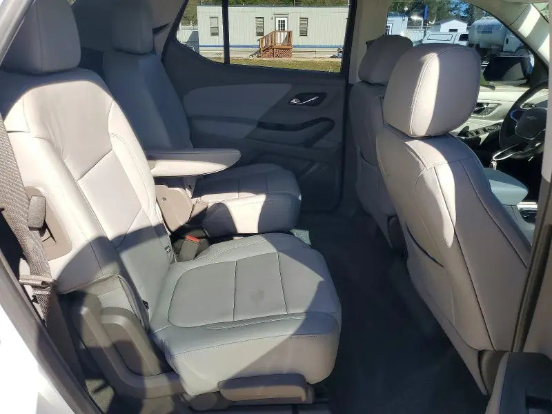 2019 CHEVROLET TRAVERSE LT  