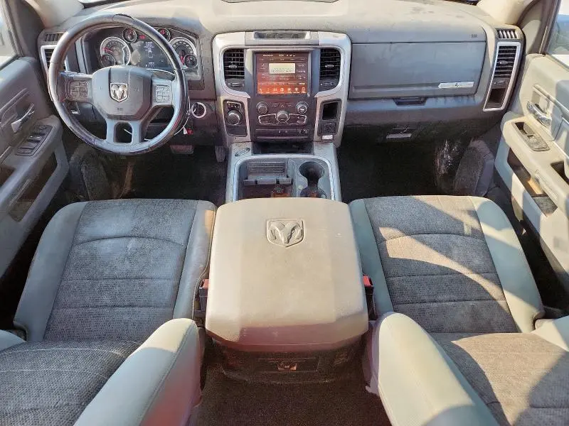 2017 RAM 1500 SLT