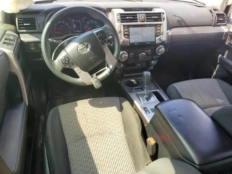 2021 TOYOTA 4RUNNER SR5  