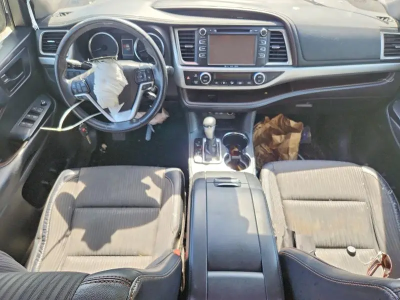 2018 TOYOTA HIGHLANDER LE PLUS  