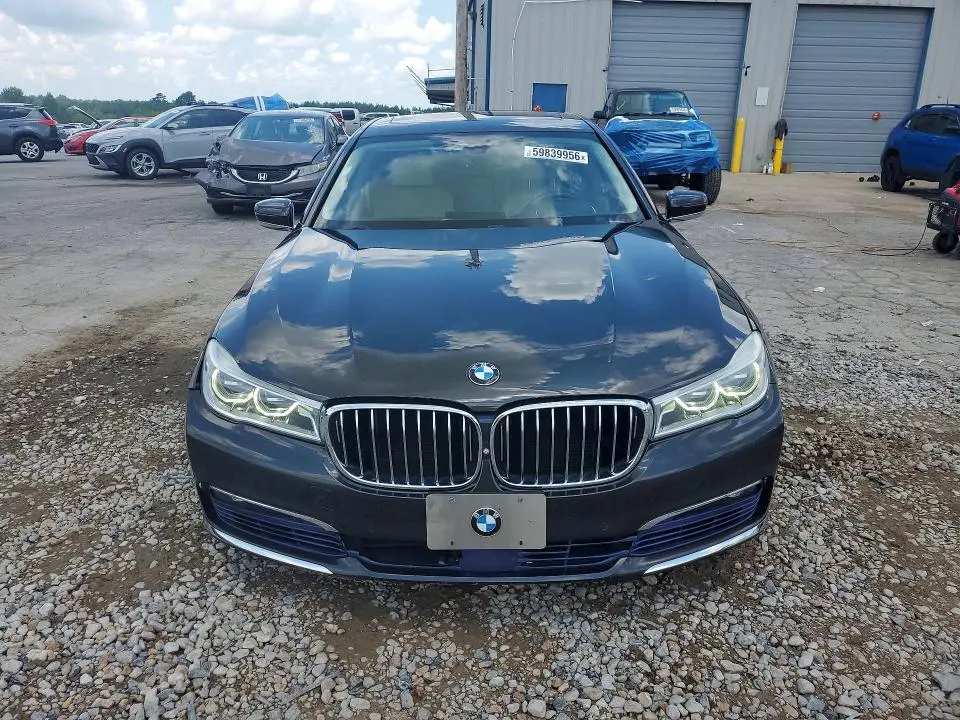 2016 BMW 750 XI  