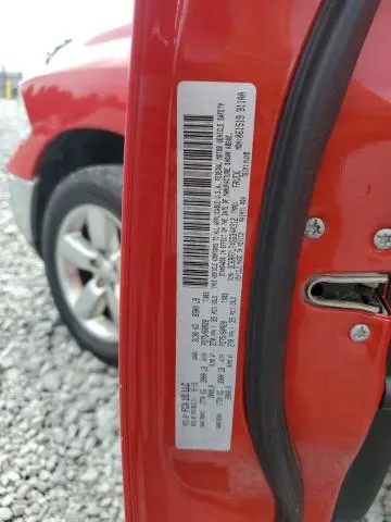 2016 RAM 1500 SLT  