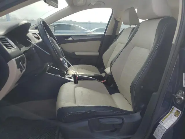 2012 VOLKSWAGEN JETTA   