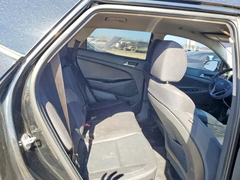 2019 HYUNDAI TUCSON SE  