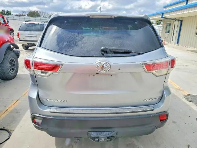2014 TOYOTA HIGHLANDER XLE  