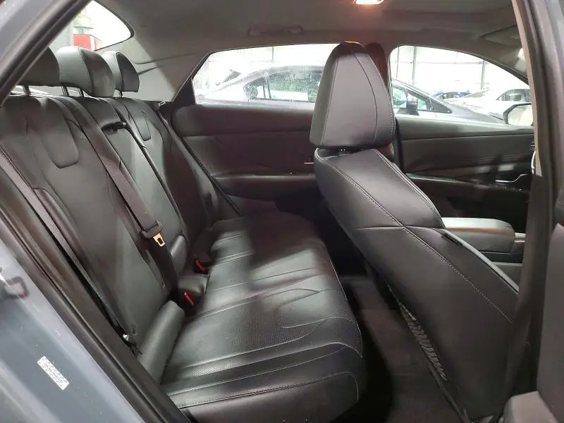 2022 HYUNDAI ELANTRA LIMITED  