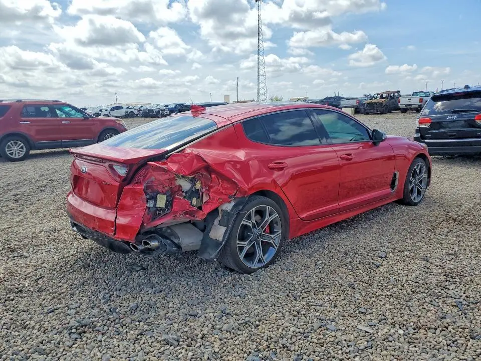 2019 KIA STINGER GT2  
