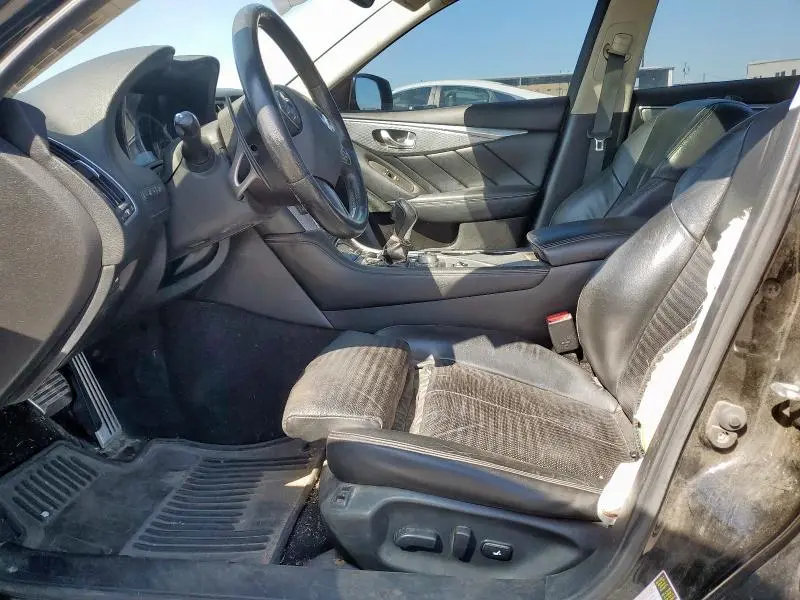 2015 INFINITI Q50 BASE