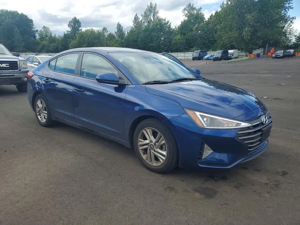 2020 HYUNDAI ELANTRA SEL  