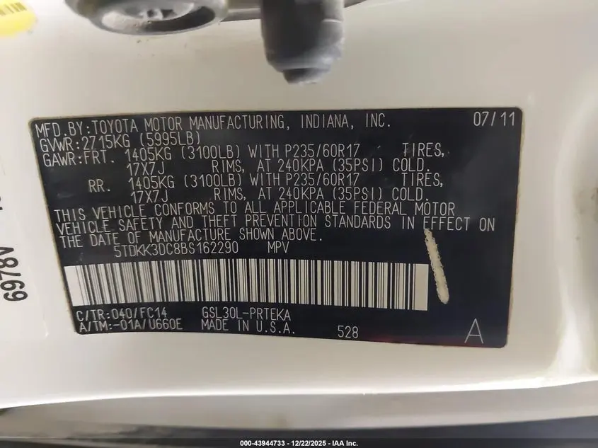 2011 TOYOTA SIENNA LE V6