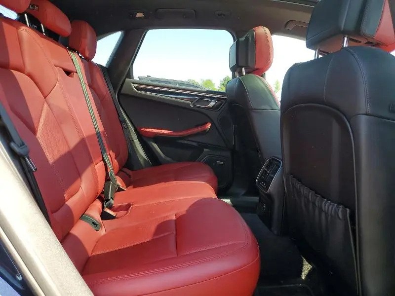 2020 PORSCHE MACAN S  