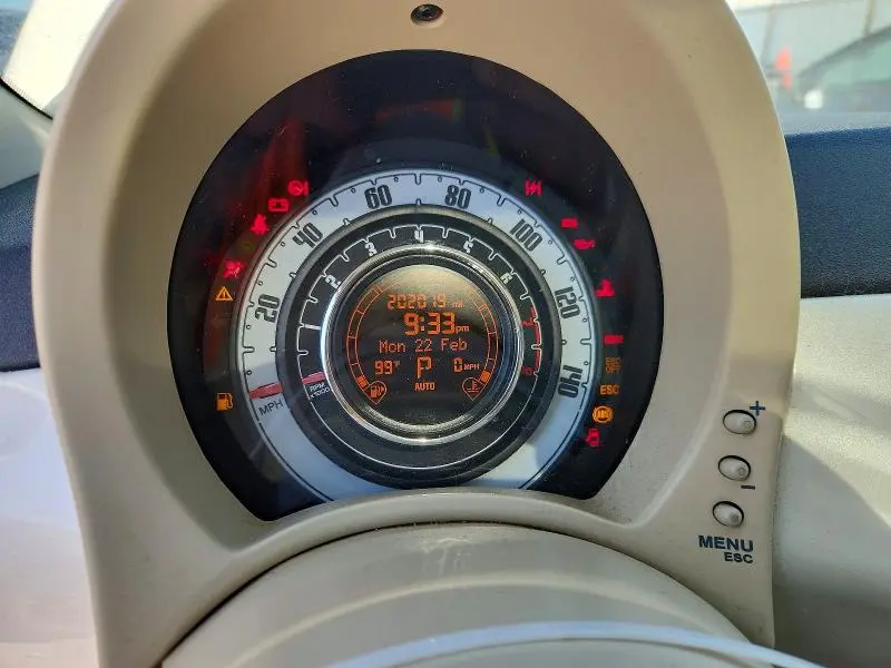2012 FIAT 500 LOUNGE  