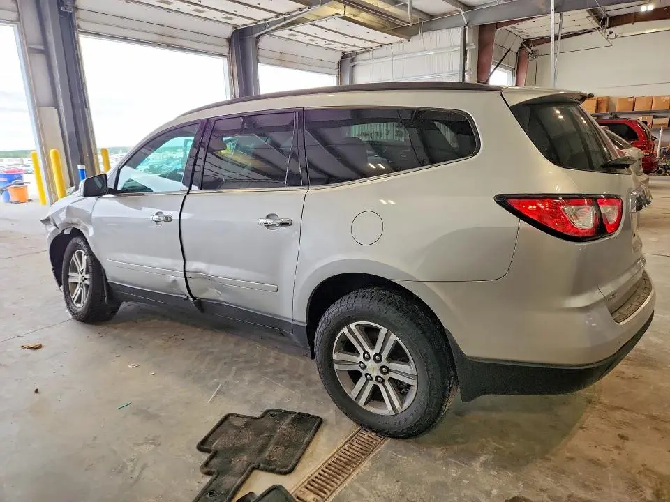 2015 CHEVROLET TRAVERSE LT  
