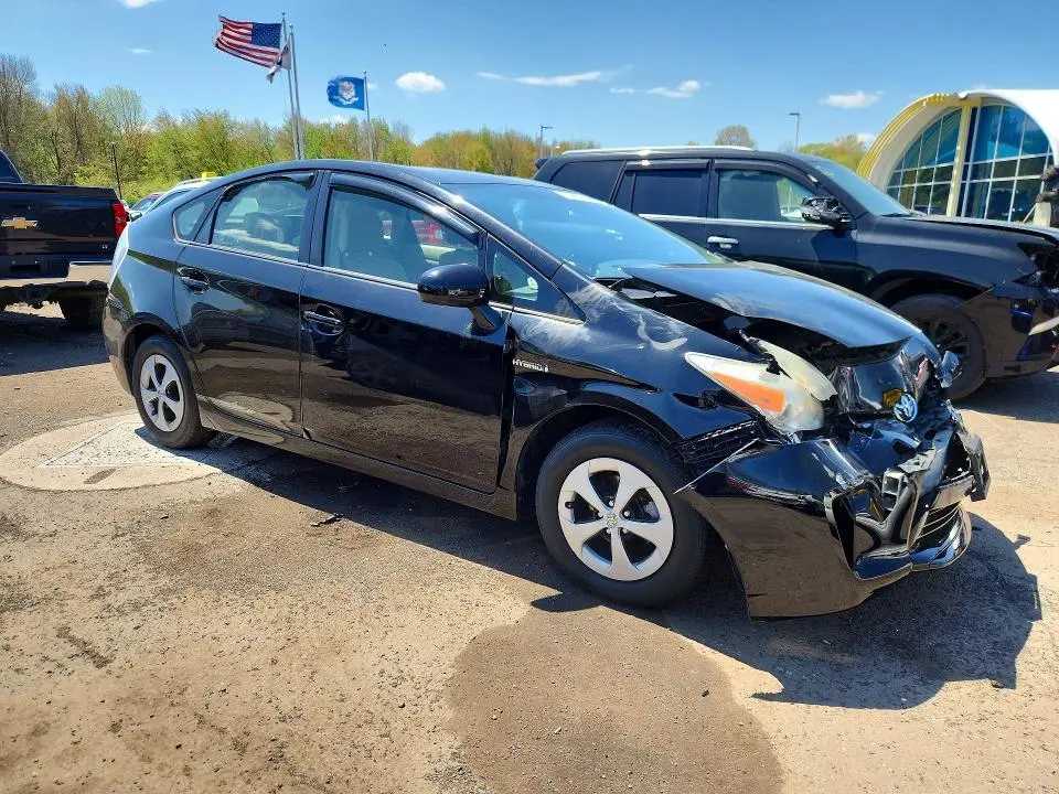 2013 TOYOTA PRIUS THREE  