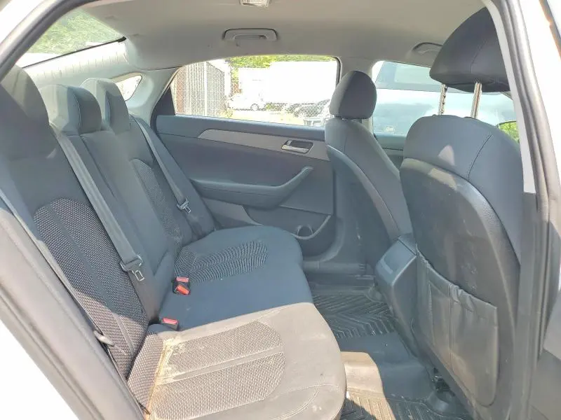 2018 HYUNDAI SONATA SE  