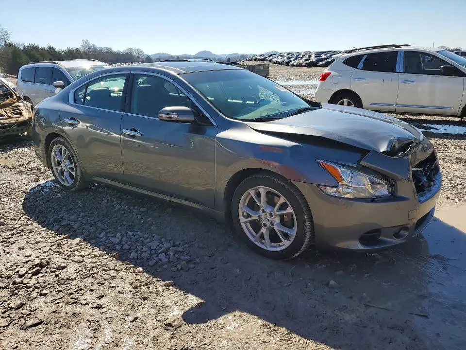 2014 NISSAN MAXIMA S  