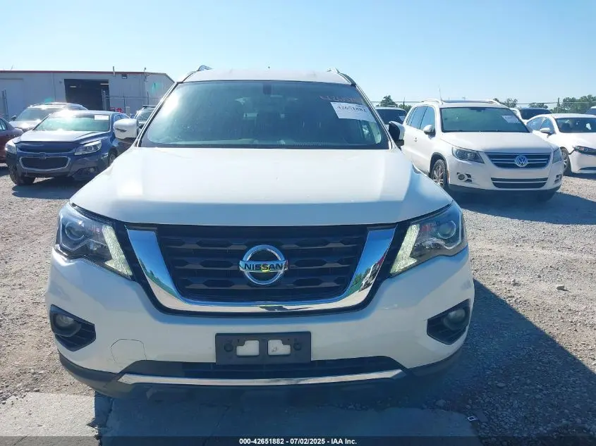 2018 NISSAN PATHFINDER SV