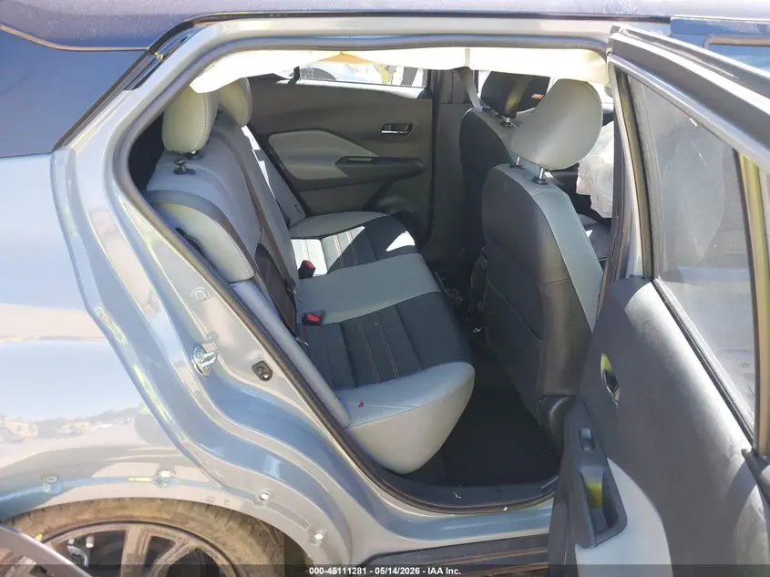 2023 NISSAN KICKS SR XTRONIC CVT