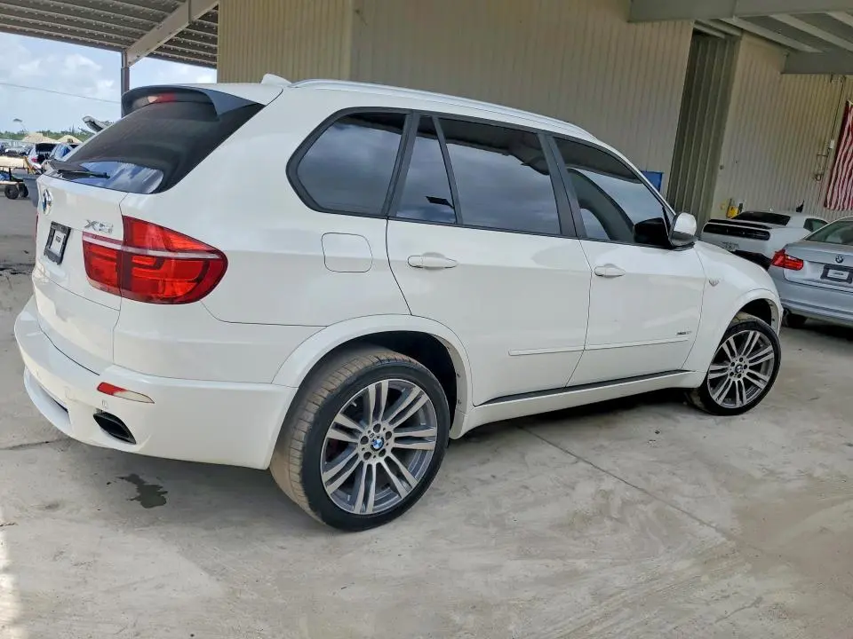 2013 BMW X5 XDRIVE50I  