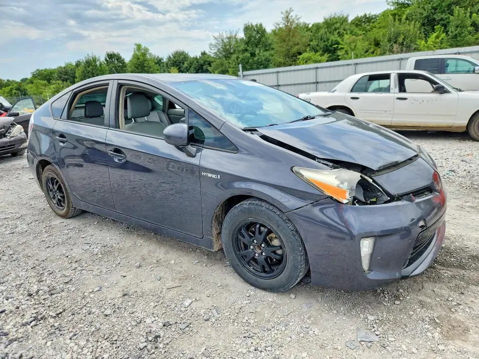 2014 TOYOTA PRIUS FOUR  