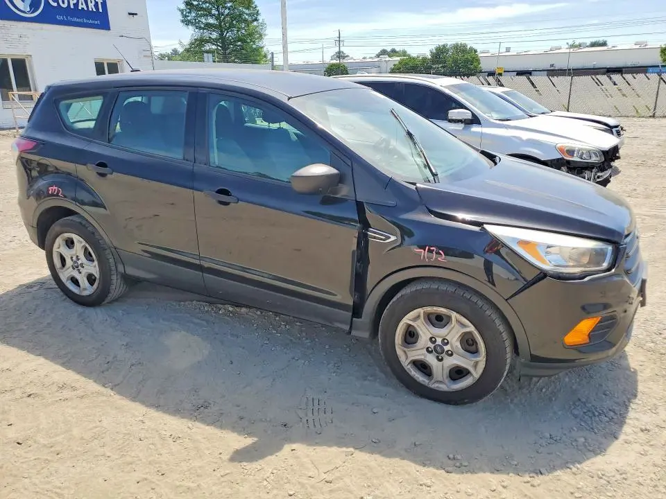 2017 FORD ESCAPE S  