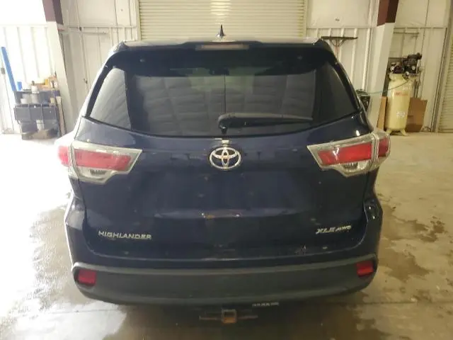 2016 TOYOTA HIGHLANDER XLE  