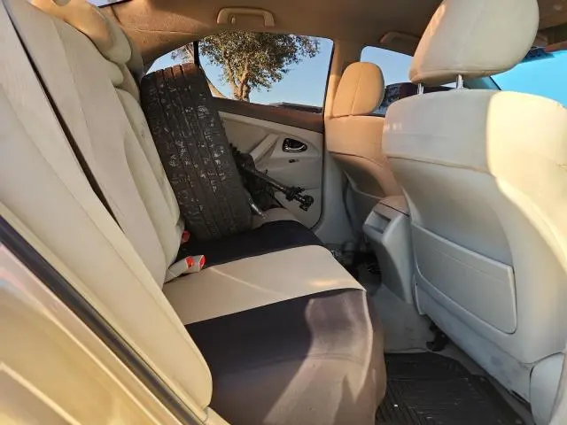 2011 TOYOTA CAMRY BASE  