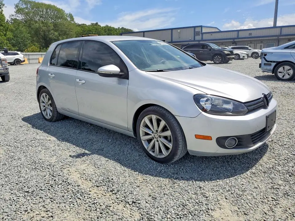 2014 VOLKSWAGEN GOLF   