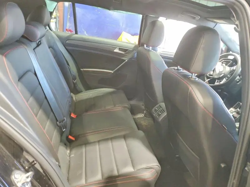 2021 VOLKSWAGEN GTI S  