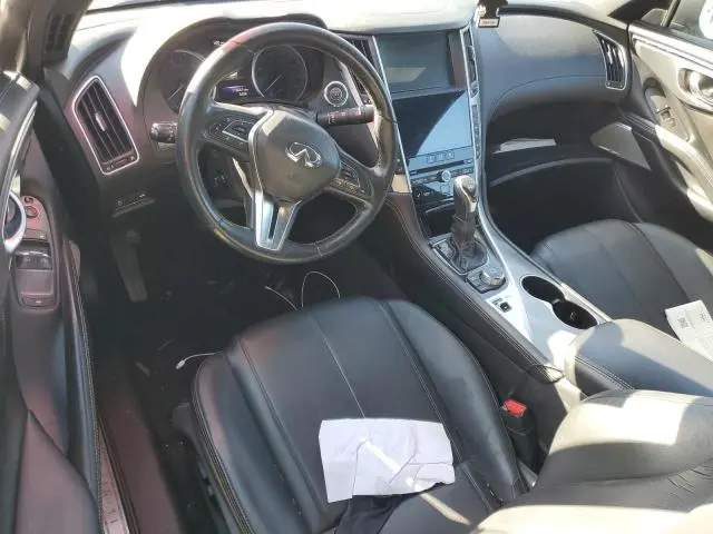 2018 INFINITI Q60 LUXE 300  