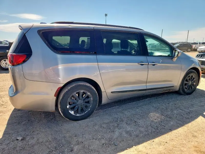 2017 CHRYSLER PACIFICA TOURING L  