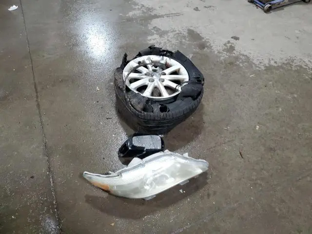 2011 TOYOTA CAMRY SE  