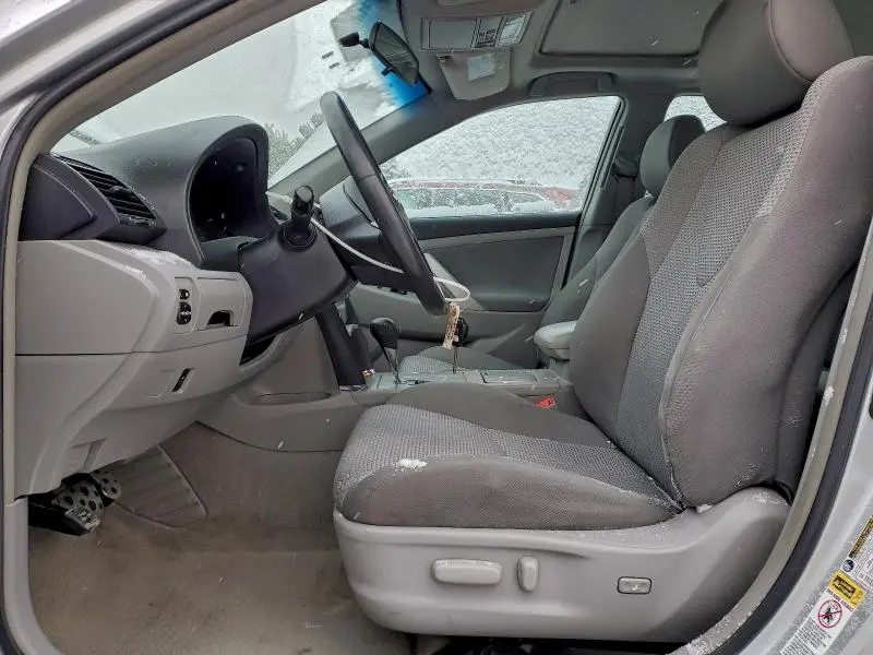 2010 TOYOTA CAMRY BASE  