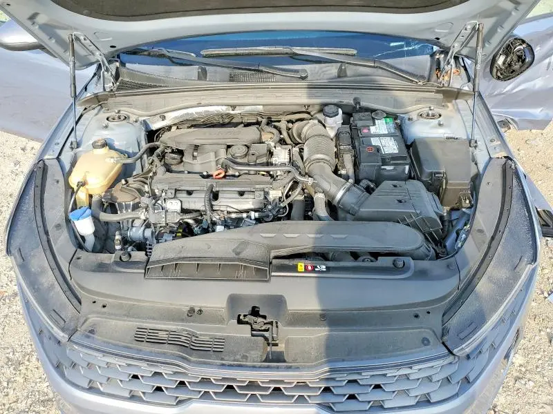 2022 KIA K5 LXS  