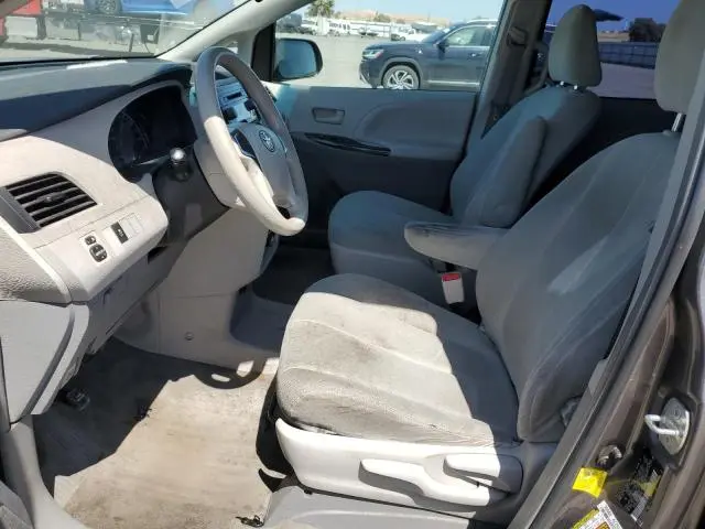 2012 TOYOTA SIENNA   