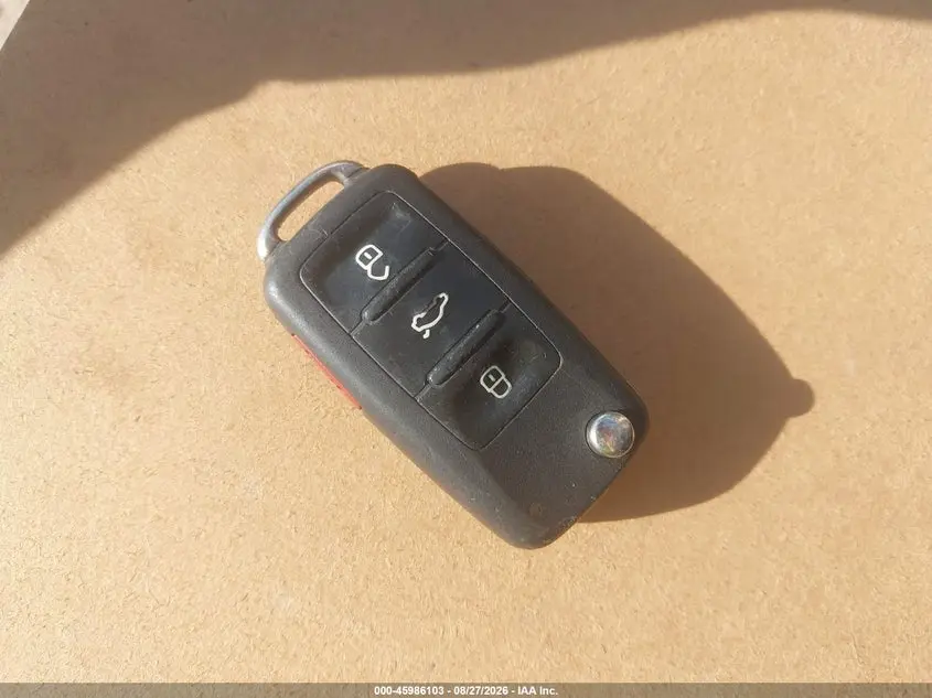 2012 VOLKSWAGEN JETTA 2.5L SEL PREMIUM