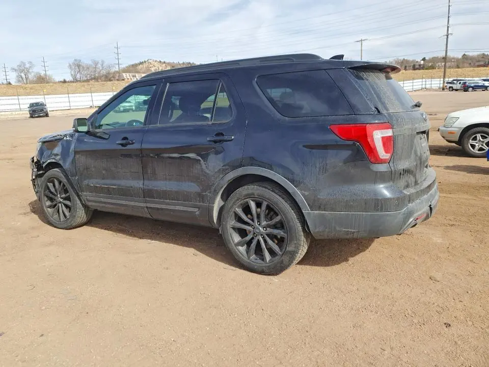 2017 FORD EXPLORER XLT  
