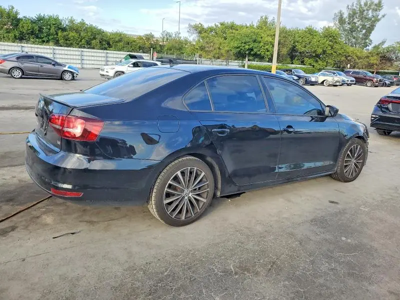 2016 VOLKSWAGEN JETTA SPORT  