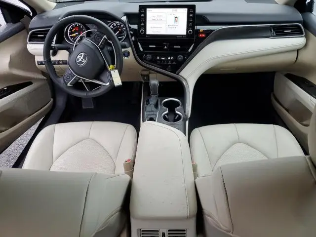 2024 TOYOTA CAMRY XLE  