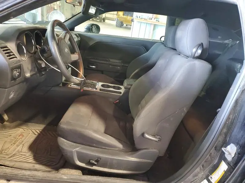 2010 DODGE CHALLENGER SE  