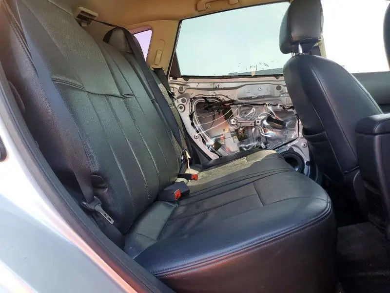 2011 NISSAN ROGUE S  