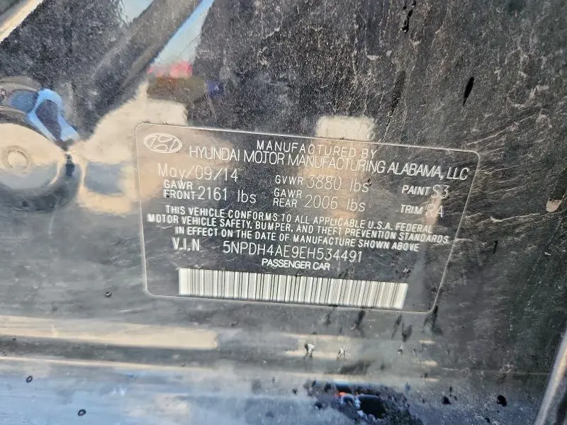 2014 HYUNDAI ELANTRA SE  