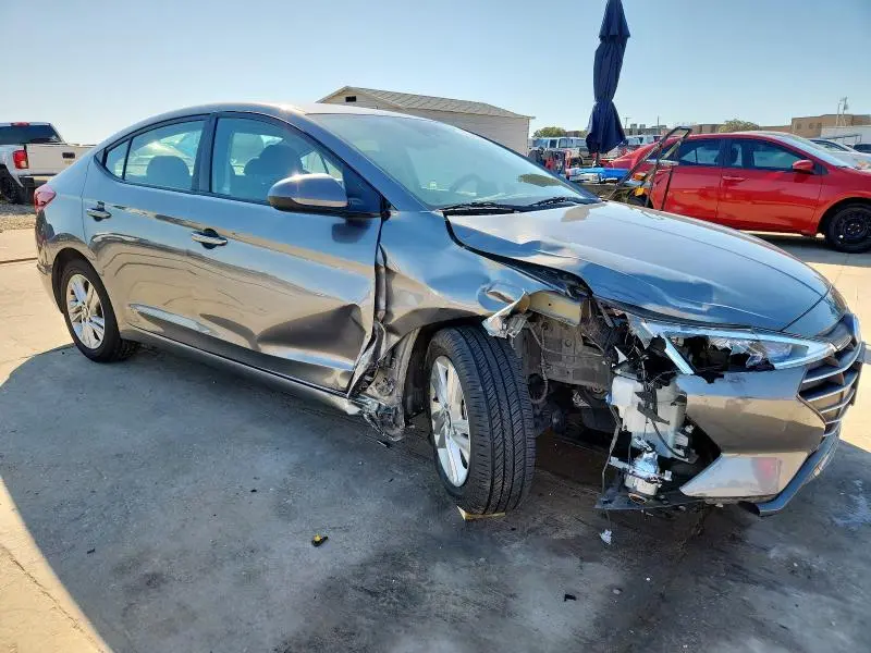 2019 HYUNDAI ELANTRA SEL  