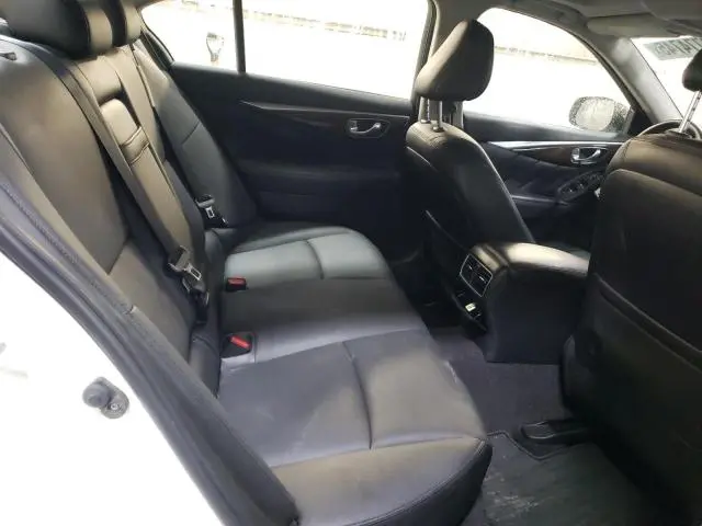 2018 INFINITI Q50 LUXE  