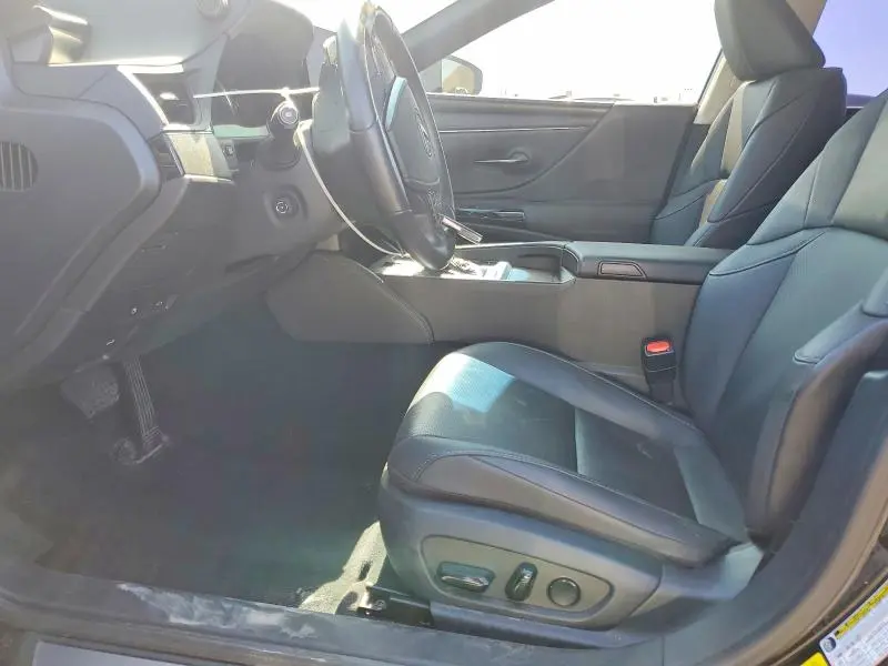 2023 LEXUS ES 300H BASE  