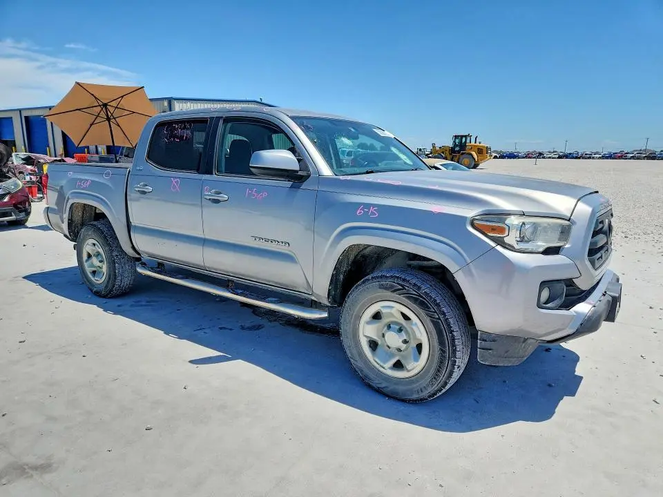 2016 TOYOTA TACOMA SR5 V6  
